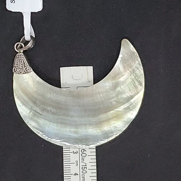 Shell Pendant  - Picture 14 of 15